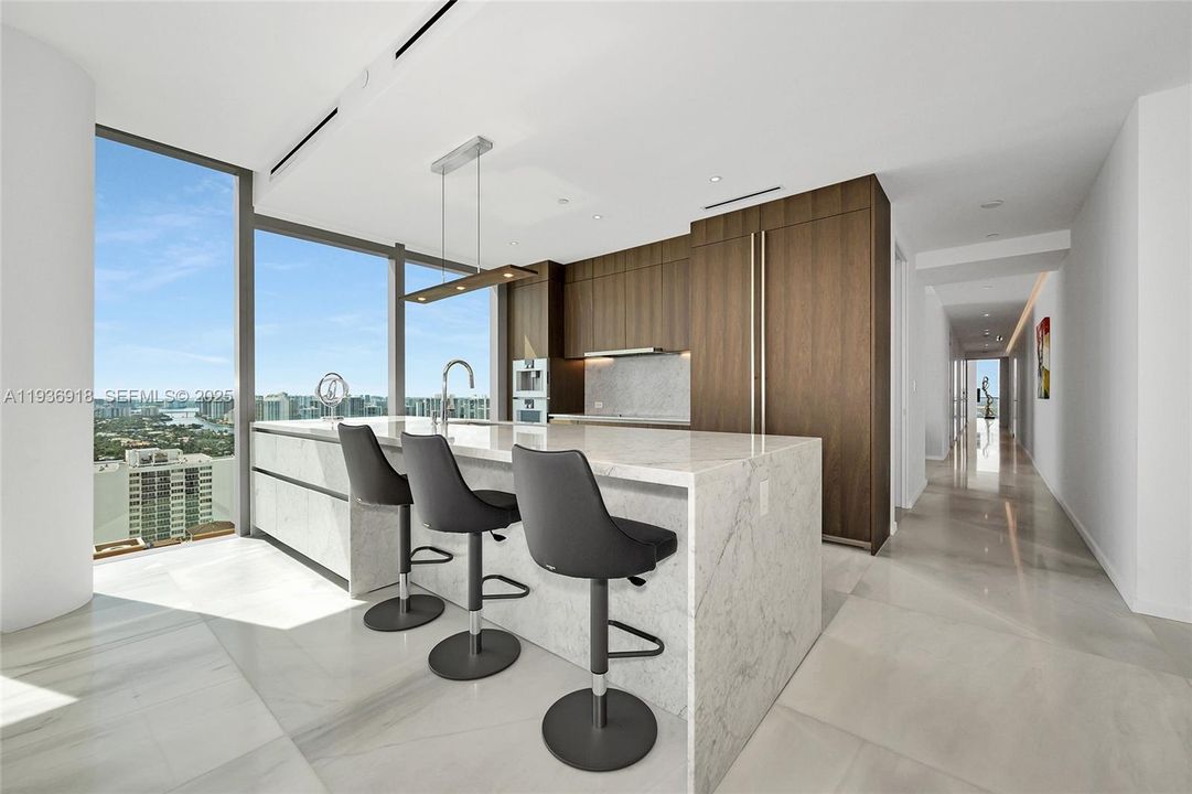 For Sale: $4,595,000 (3 beds, 3 baths, 2549 Square Feet)