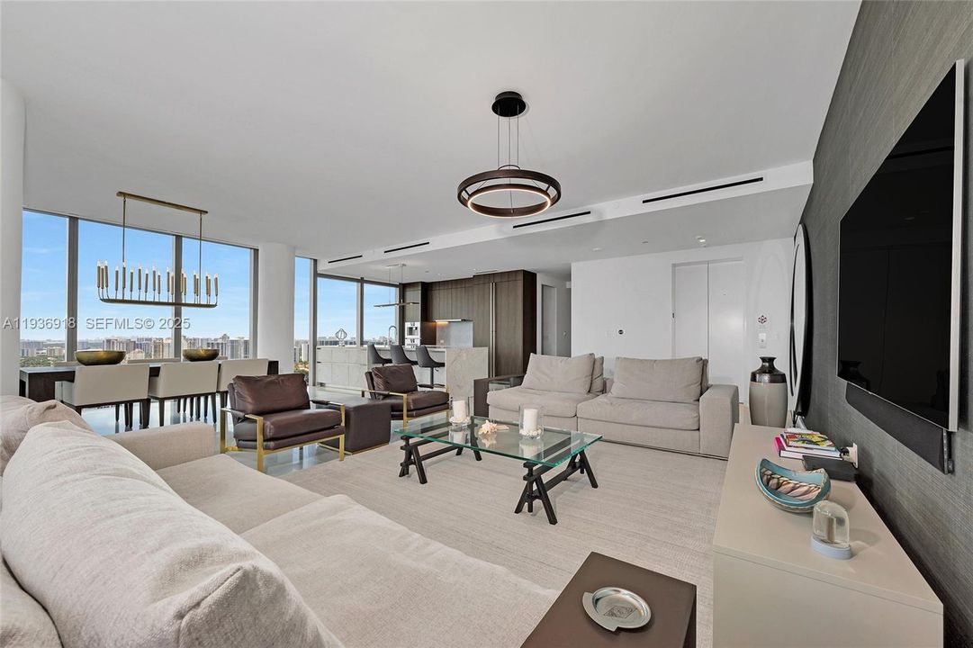 For Sale: $4,595,000 (3 beds, 3 baths, 2549 Square Feet)