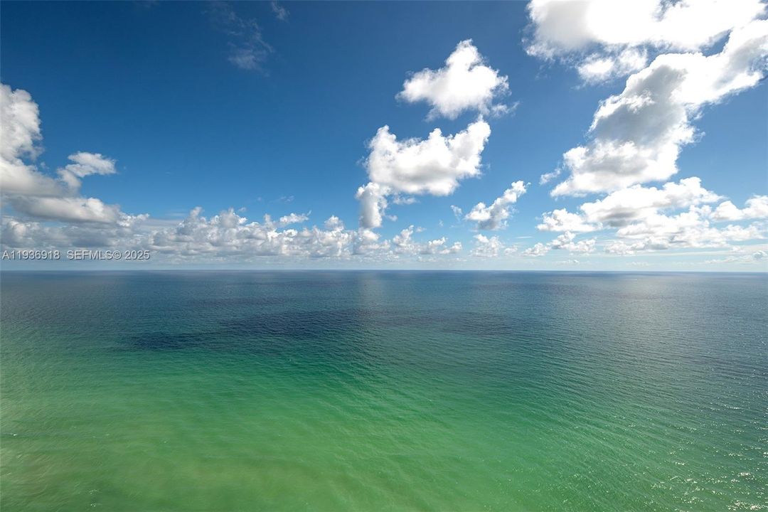 For Sale: $4,595,000 (3 beds, 3 baths, 2549 Square Feet)