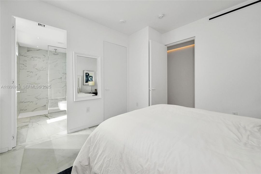 For Sale: $4,595,000 (3 beds, 3 baths, 2549 Square Feet)