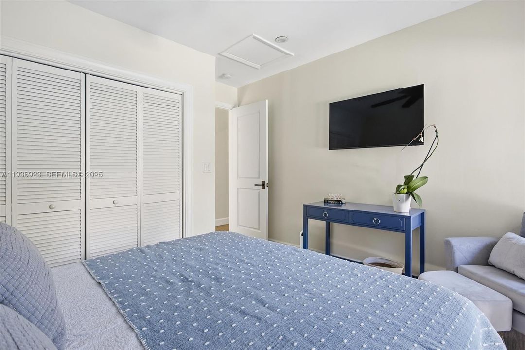 待售: $3,350,000 (6 贝兹, 3 浴室, 3350 平方英尺)