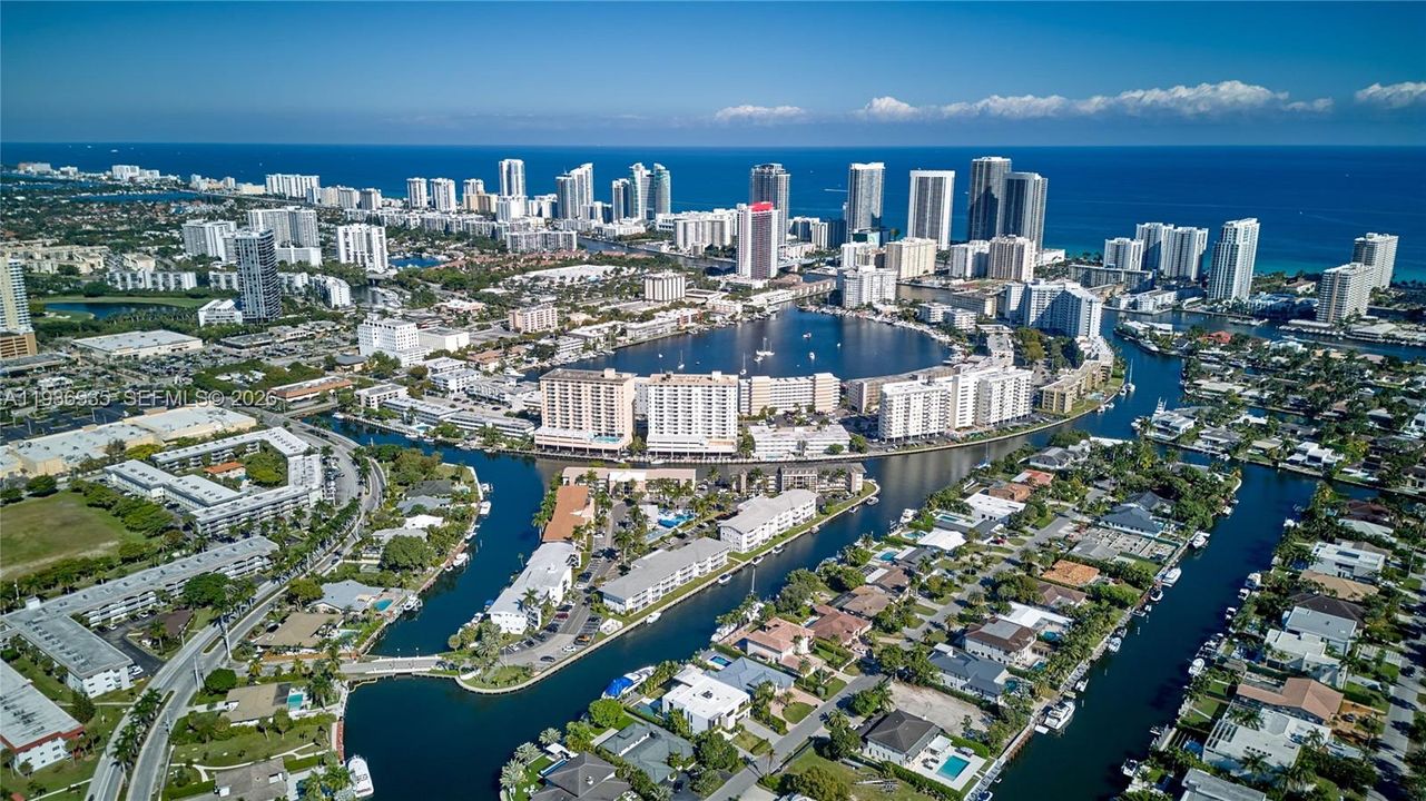 For Sale: $335,500 (2 beds, 2 baths, 1050 Square Feet)