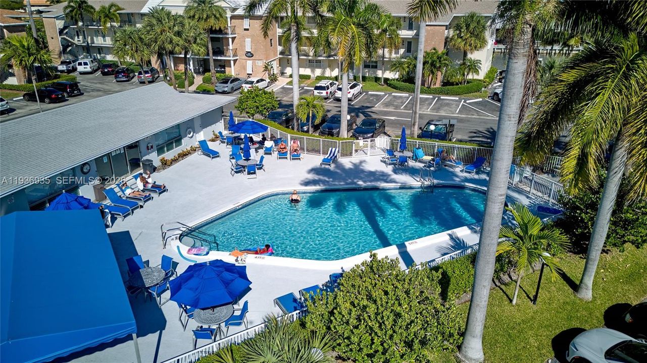 For Sale: $335,500 (2 beds, 2 baths, 1050 Square Feet)