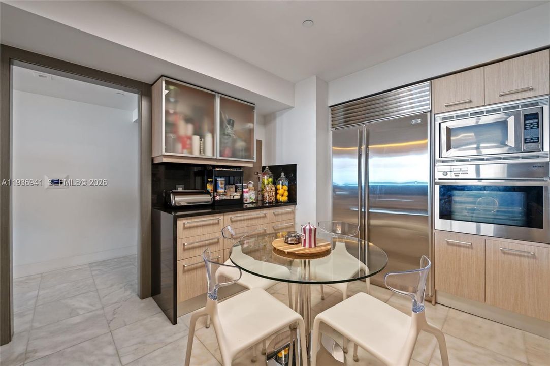 待售: $2,790,000 (3 贝兹, 3 浴室, 2130 平方英尺)