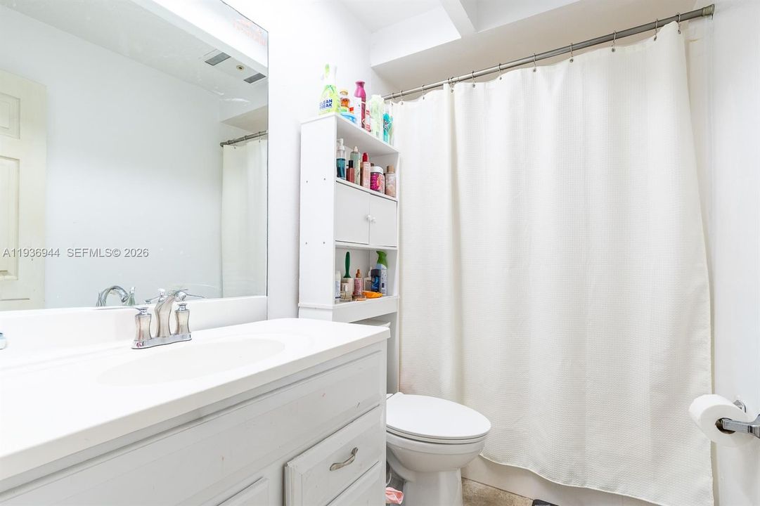 待售: $440,000 (2 贝兹, 2 浴室, 1308 平方英尺)