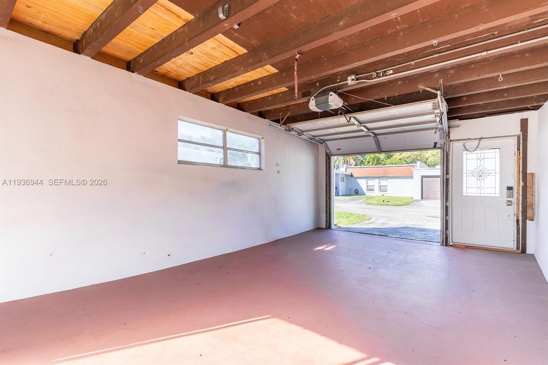 待售: $440,000 (2 贝兹, 2 浴室, 1308 平方英尺)