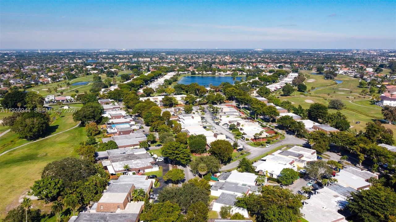 待售: $440,000 (2 贝兹, 2 浴室, 1308 平方英尺)