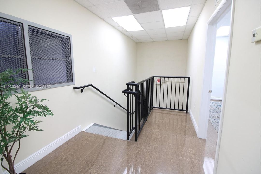 出租: $6,500 (0 贝兹, 0 浴室, 0 平方英尺)