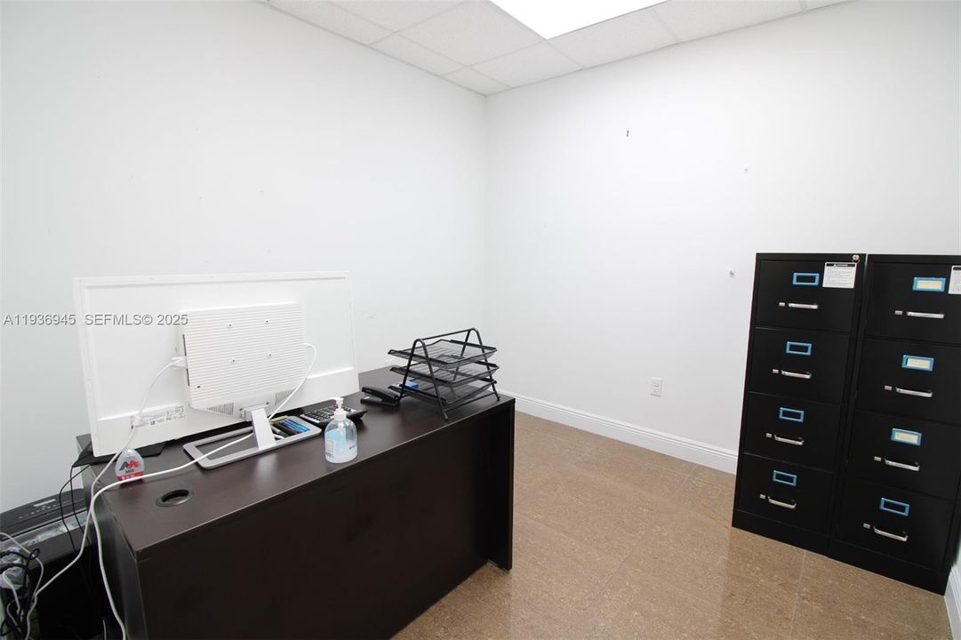 出租: $6,500 (0 贝兹, 0 浴室, 0 平方英尺)