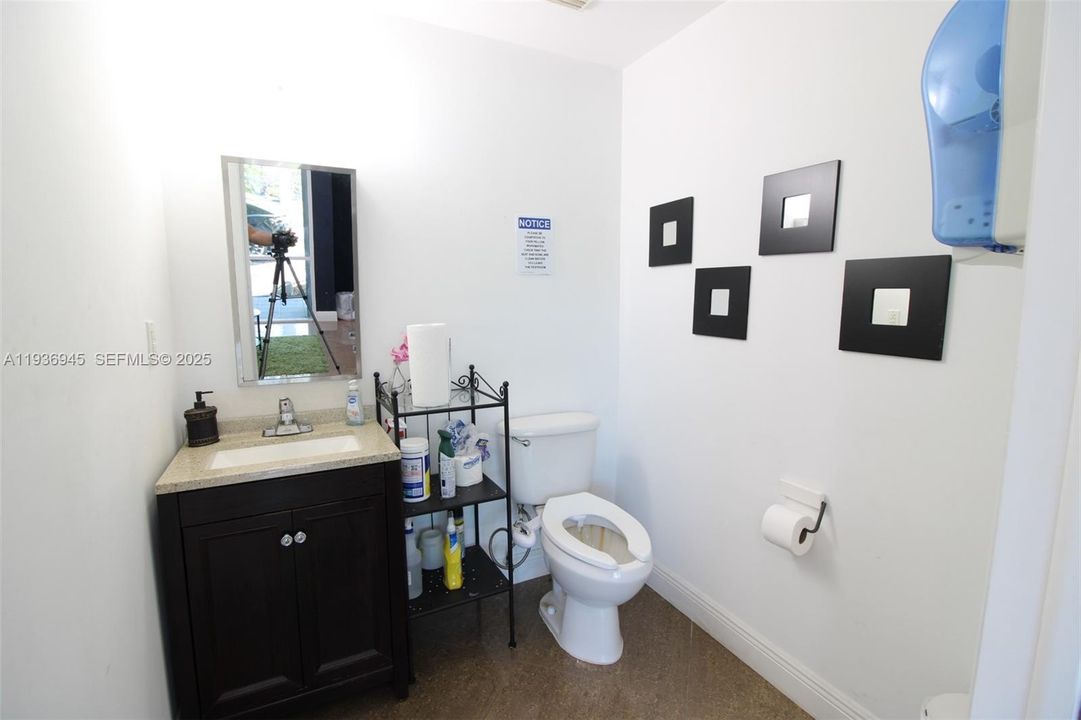 出租: $6,500 (0 贝兹, 0 浴室, 0 平方英尺)