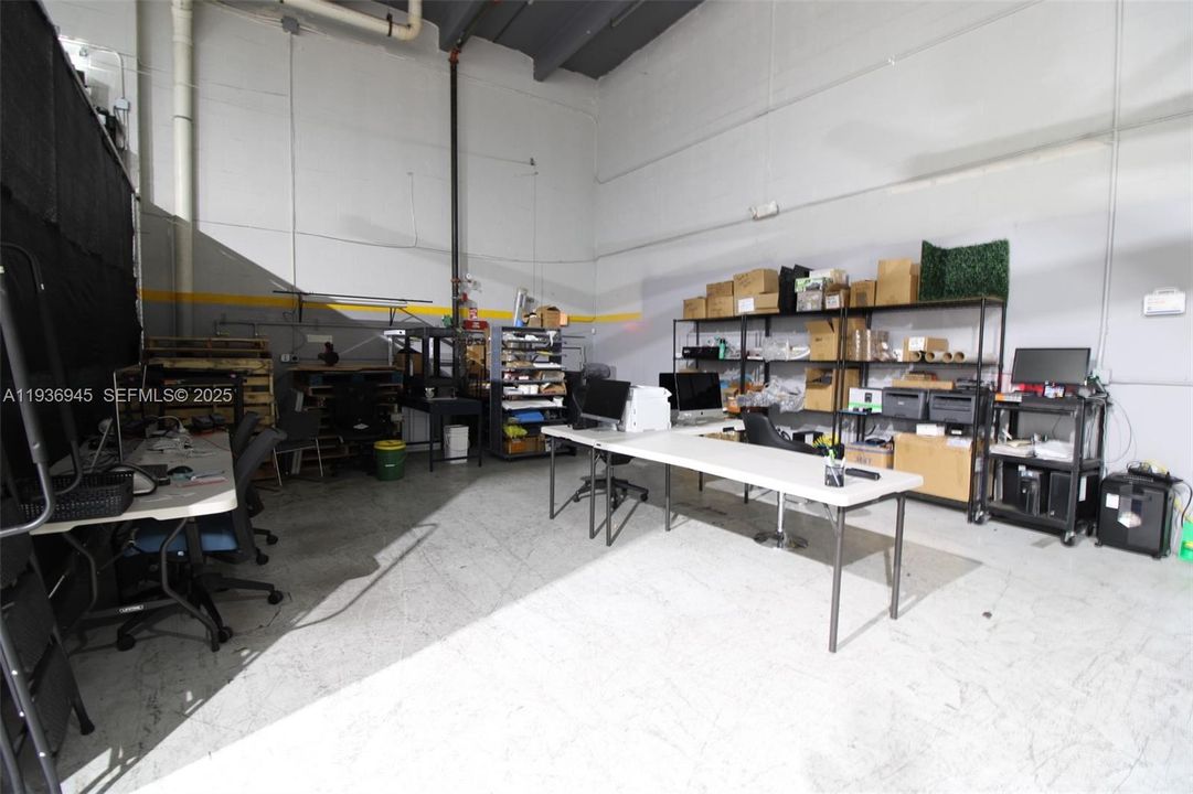 出租: $6,500 (0 贝兹, 0 浴室, 0 平方英尺)