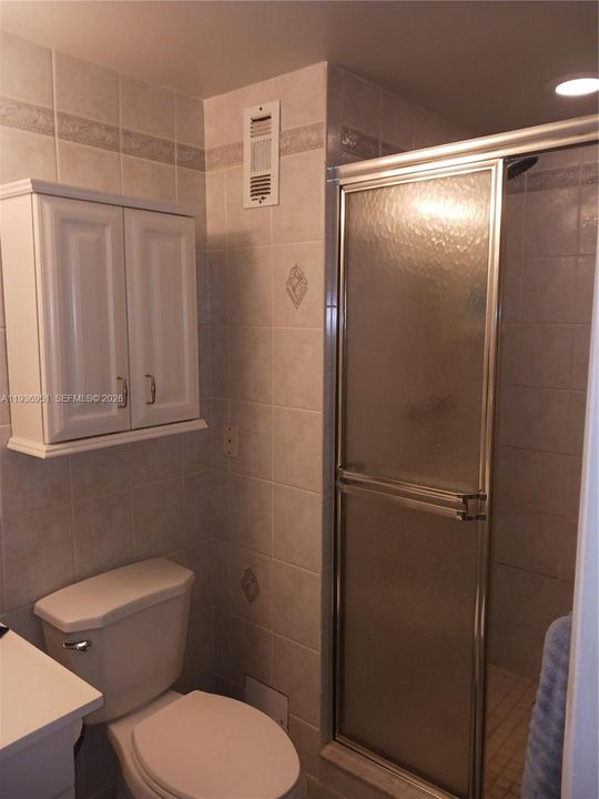 For Rent: $3,000 (2 beds, 2 baths, 1030 Square Feet)