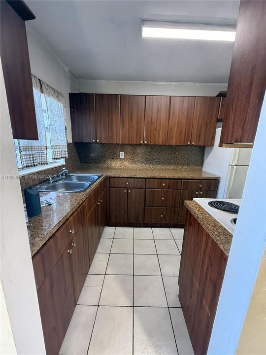 For Sale: $339,900 (3 beds, 2 baths, 1123 Square Feet)