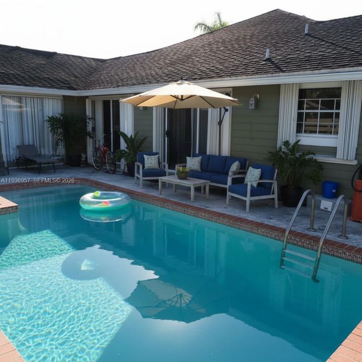 For Sale: $660,000 (4 beds, 2 baths, 1799 Square Feet)