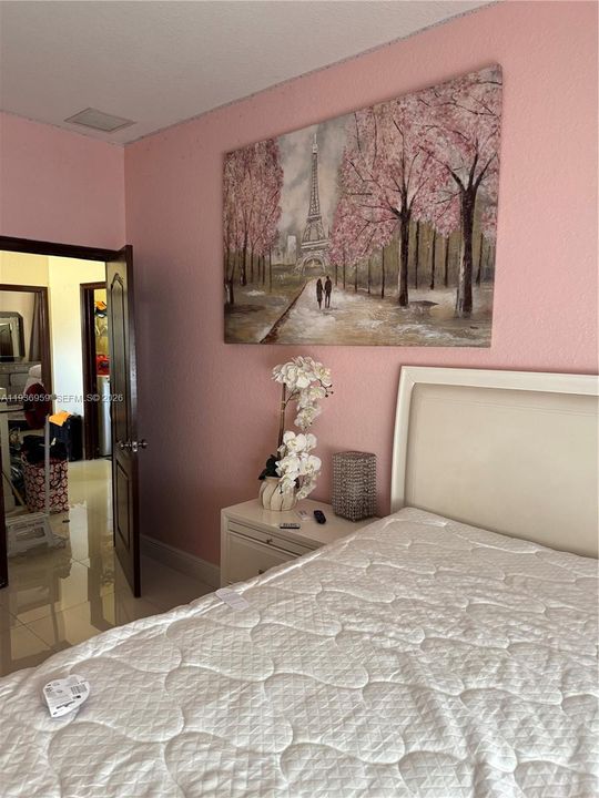 В аренду: $3,500 (5 спален, 3 ванн, 2065 Квадратных фут)