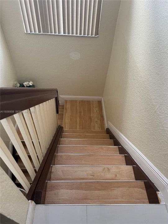 В аренду: $3,500 (5 спален, 3 ванн, 2065 Квадратных фут)