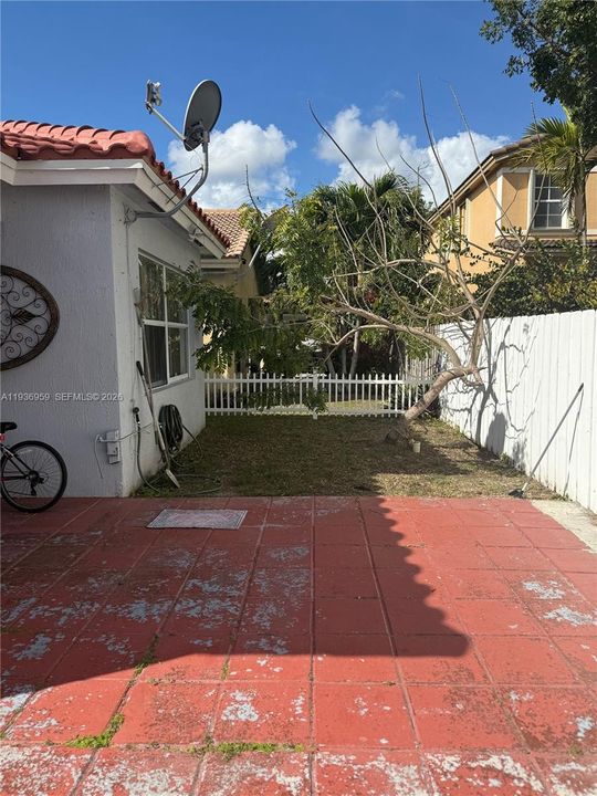 В аренду: $3,500 (5 спален, 3 ванн, 2065 Квадратных фут)