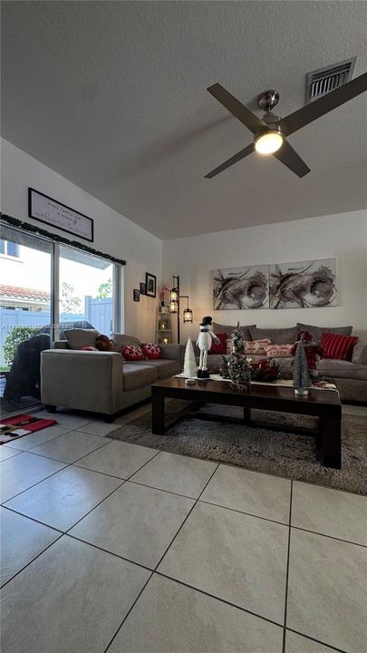 На продажу: $435,000 (3 спален, 2 ванн, 1442 Квадратных фут)