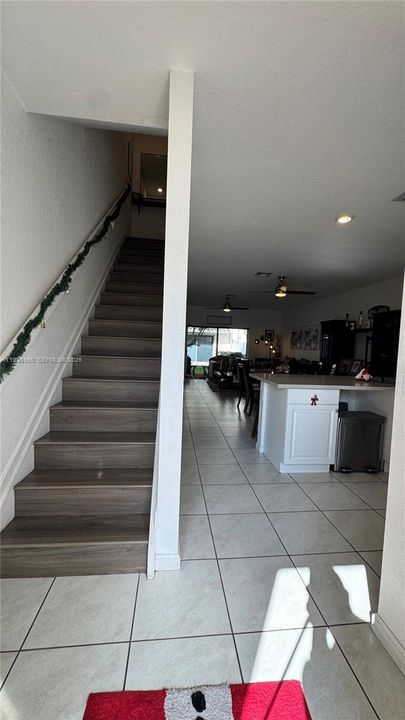 На продажу: $435,000 (3 спален, 2 ванн, 1442 Квадратных фут)