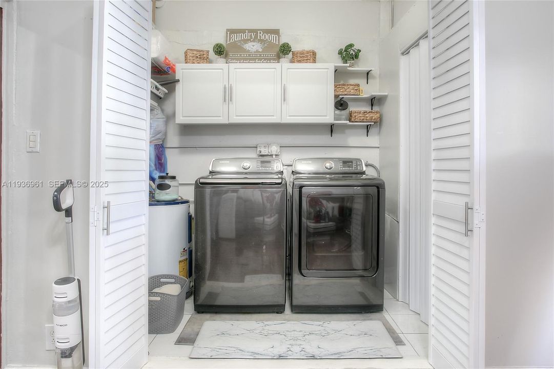 For Sale: $471,500 (3 beds, 2 baths, 1520 Square Feet)