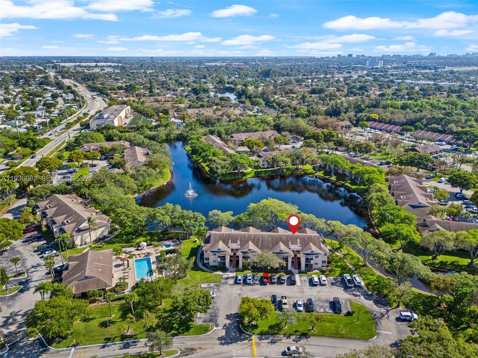 待售: $220,000 (2 贝兹, 2 浴室, 807 平方英尺)