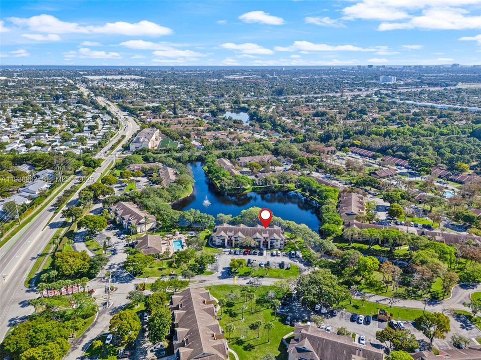 待售: $220,000 (2 贝兹, 2 浴室, 807 平方英尺)