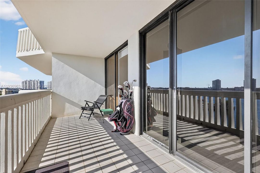 待售: $725,000 (3 贝兹, 2 浴室, 0 平方英尺)