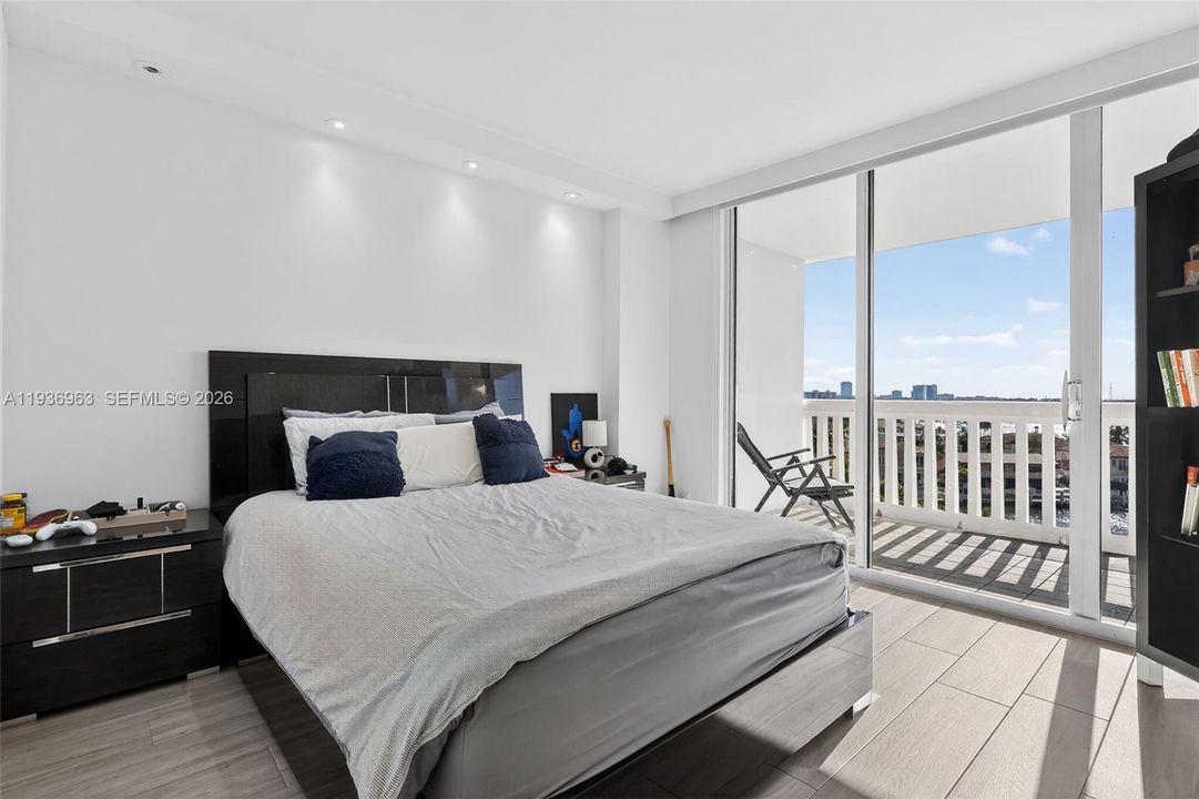 待售: $725,000 (3 贝兹, 2 浴室, 0 平方英尺)