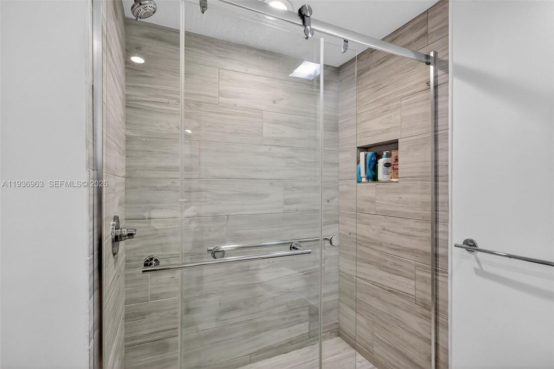 待售: $725,000 (3 贝兹, 2 浴室, 0 平方英尺)