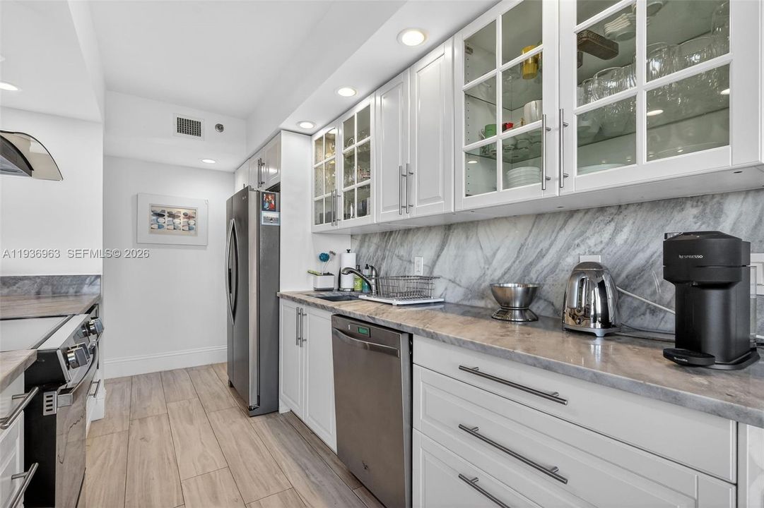 待售: $725,000 (3 贝兹, 2 浴室, 0 平方英尺)