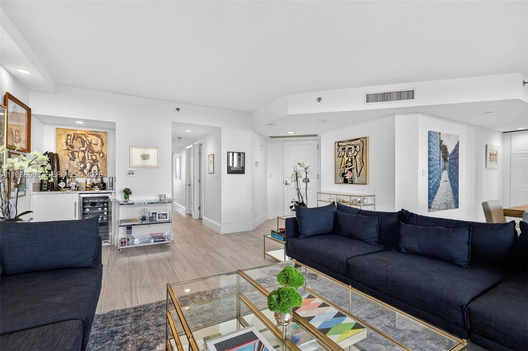 待售: $725,000 (3 贝兹, 2 浴室, 0 平方英尺)