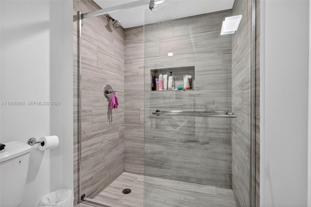 待售: $725,000 (3 贝兹, 2 浴室, 0 平方英尺)