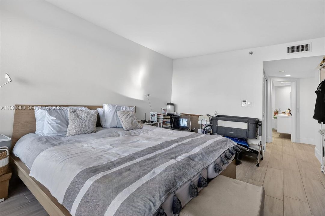 待售: $725,000 (3 贝兹, 2 浴室, 0 平方英尺)