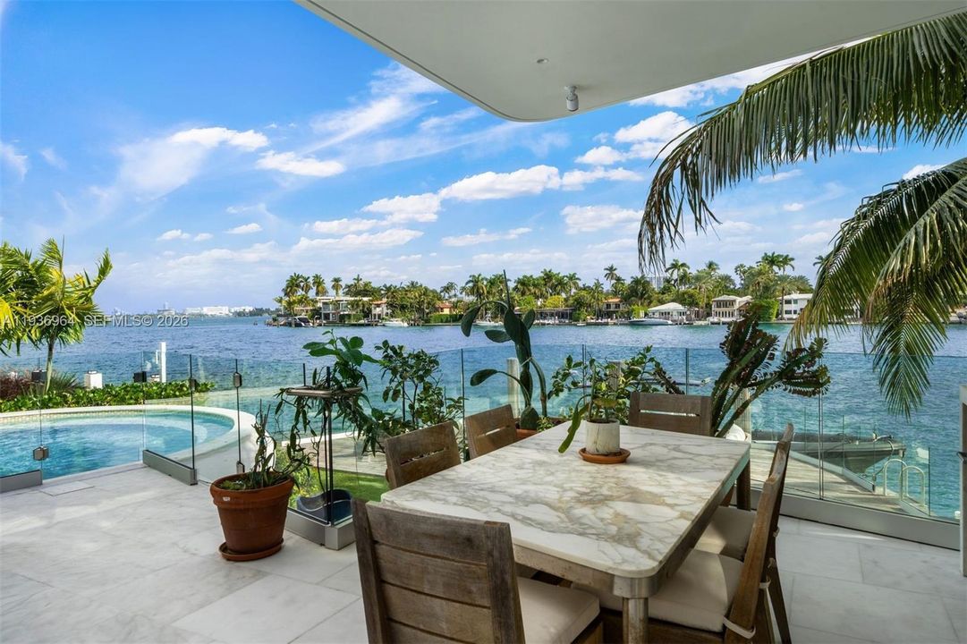 待售: $31,000,000 (6 贝兹, 6 浴室, 6942 平方英尺)