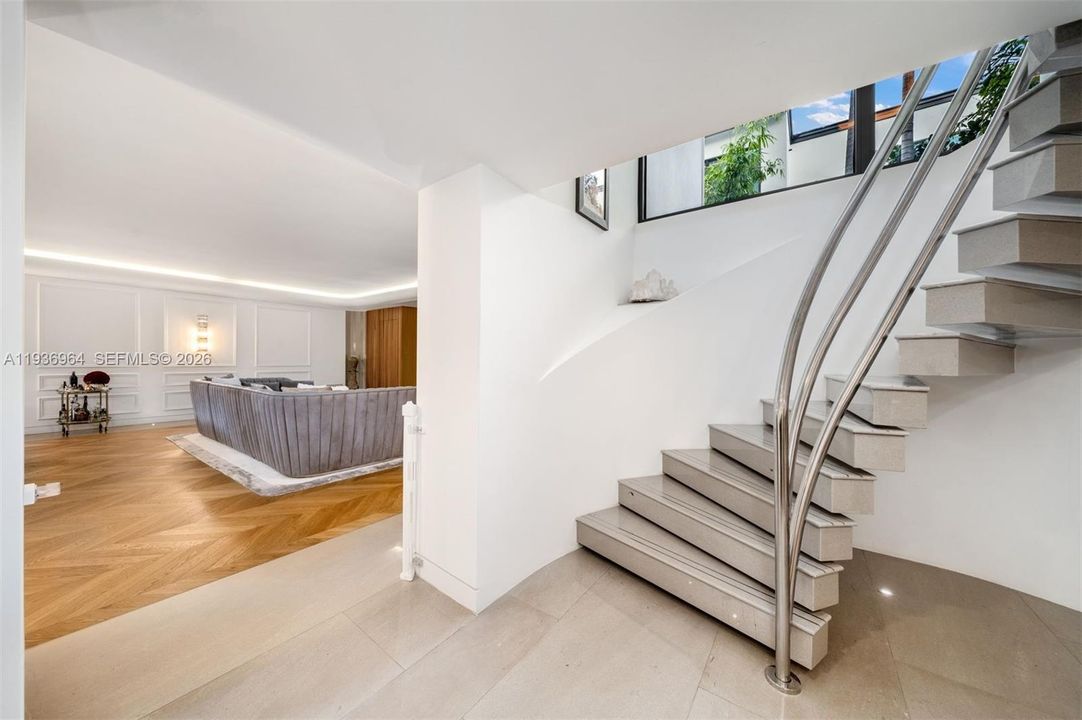 待售: $31,000,000 (6 贝兹, 6 浴室, 6942 平方英尺)