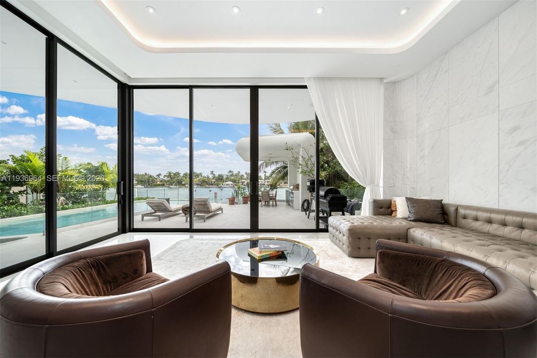 待售: $31,000,000 (6 贝兹, 6 浴室, 6942 平方英尺)