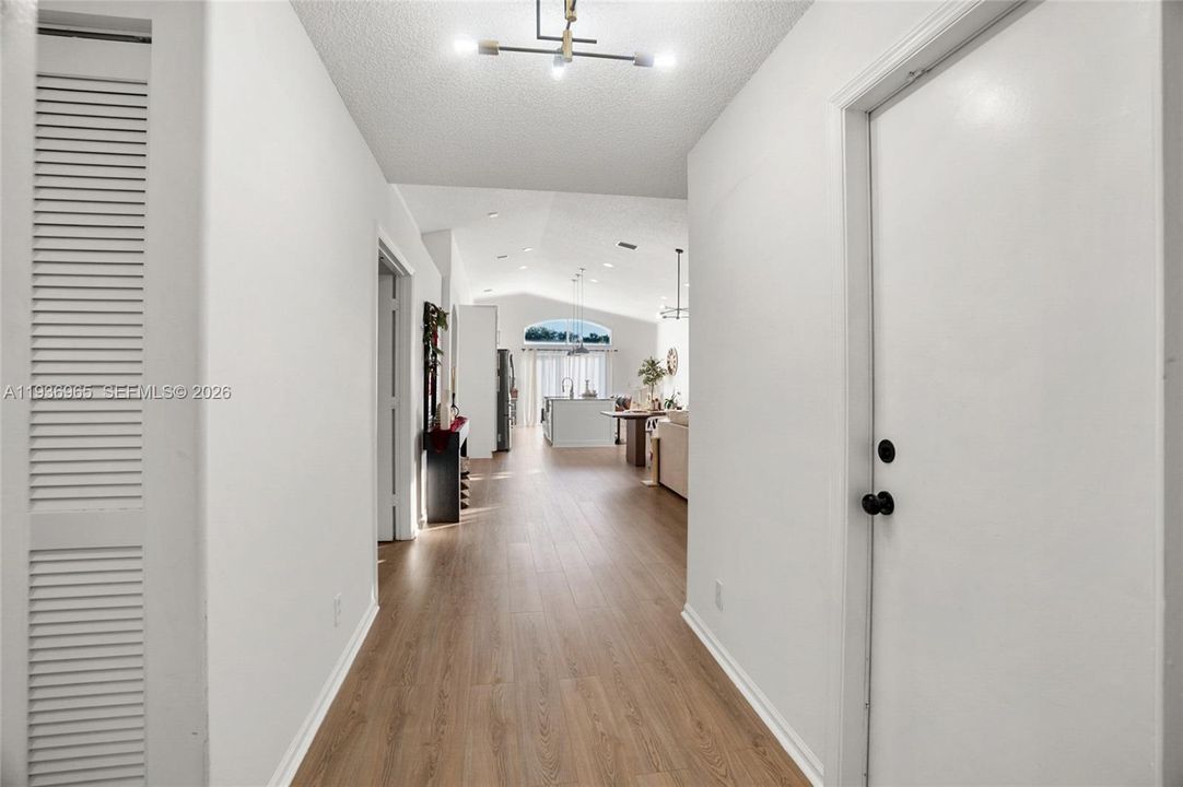 На продажу: $540,000 (3 спален, 2 ванн, 1849 Квадратных фут)