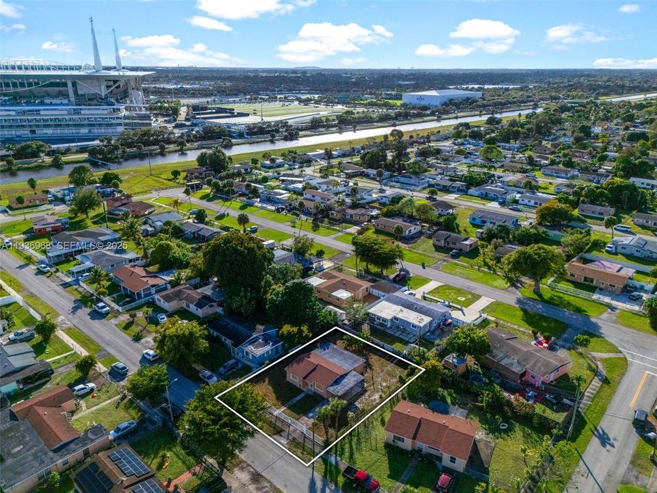 На продажу: $364,900 (3 спален, 1 ванн, 1269 Квадратных фут)