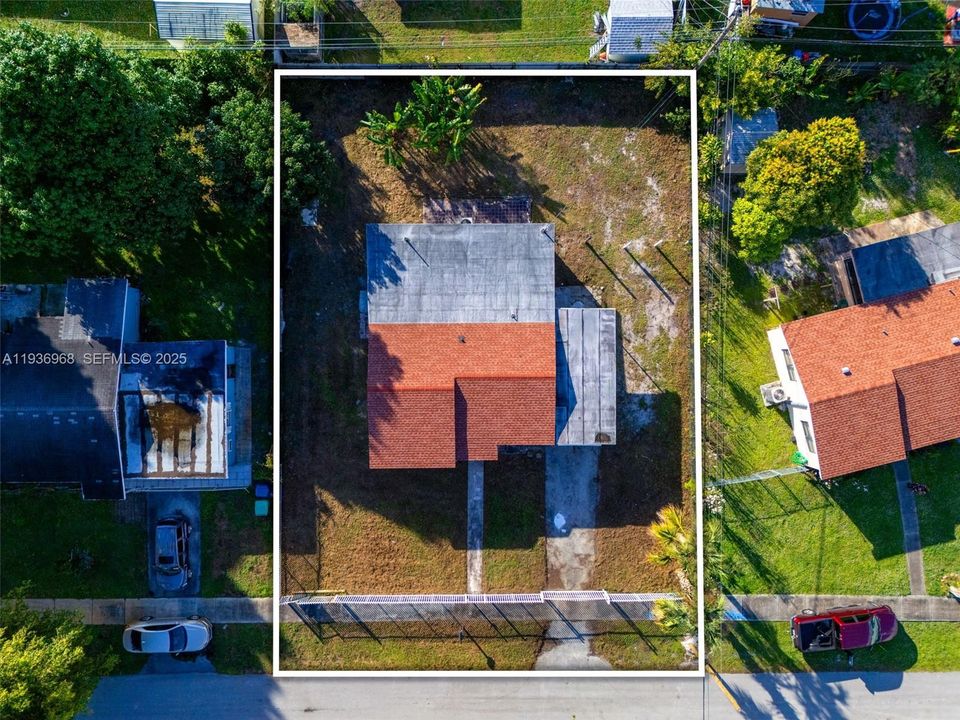 На продажу: $364,900 (3 спален, 1 ванн, 1269 Квадратных фут)