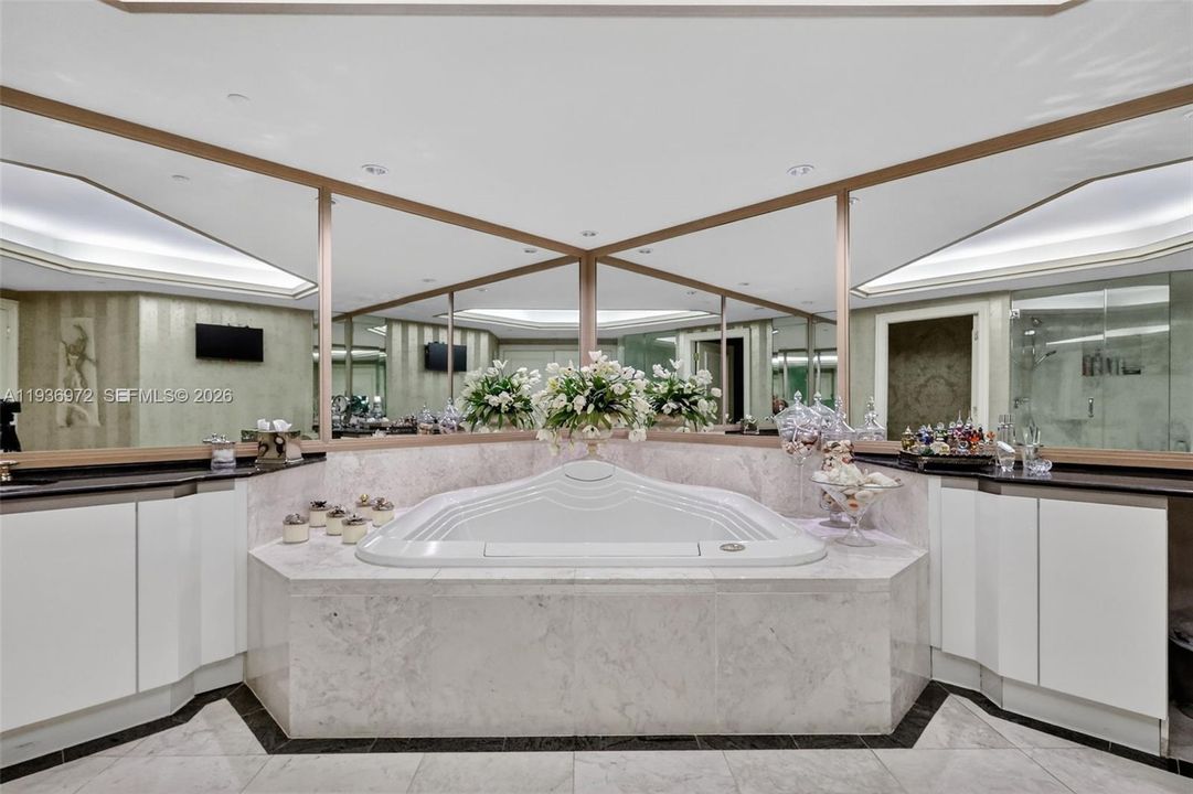 For Sale: $5,000,000 (4 beds, 4 baths, 4740 Square Feet)