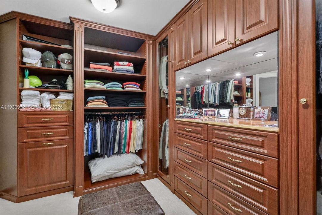 For Sale: $5,000,000 (4 beds, 4 baths, 4740 Square Feet)