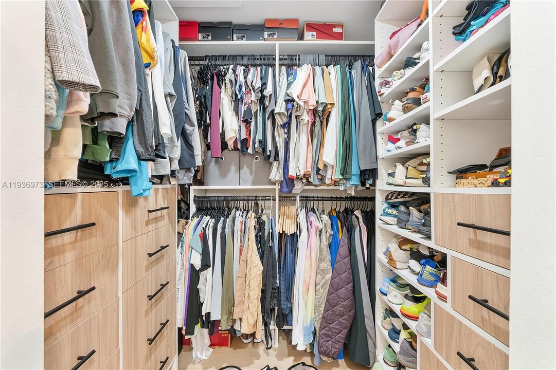 待售: $419,990 (2 贝兹, 2 浴室, 1290 平方英尺)