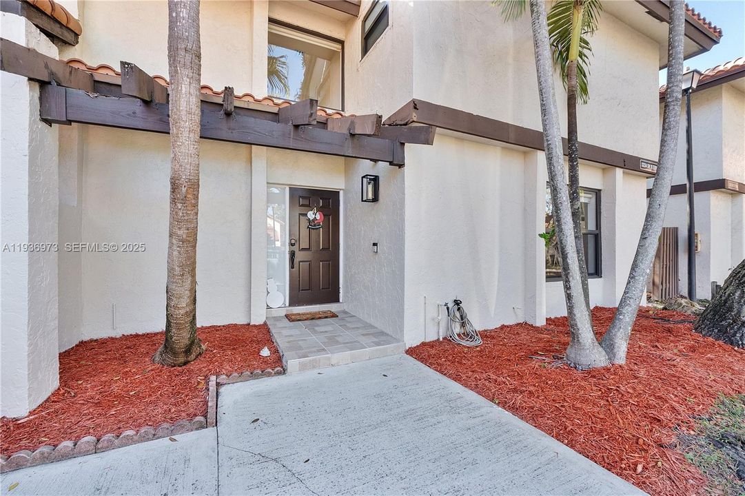 待售: $419,990 (2 贝兹, 2 浴室, 1290 平方英尺)