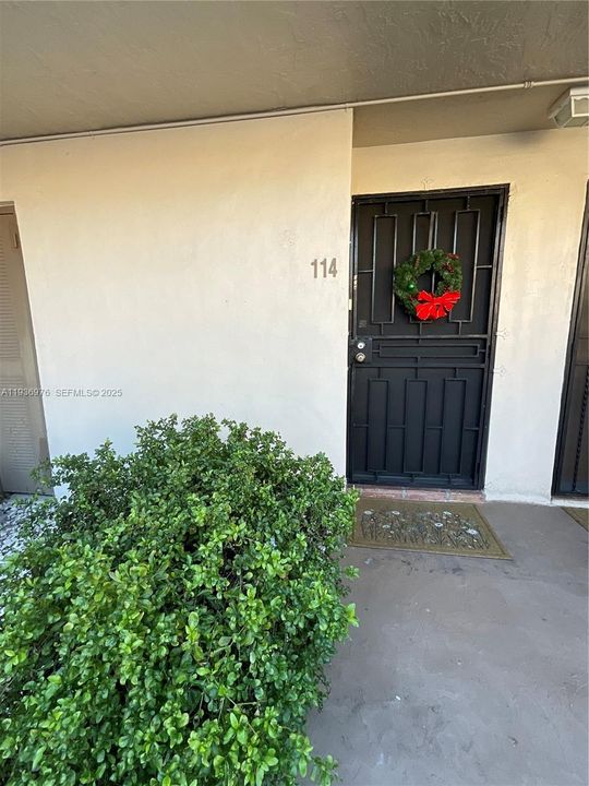 For Rent: $3,150 (3 beds, 2 baths, 1326 Square Feet)