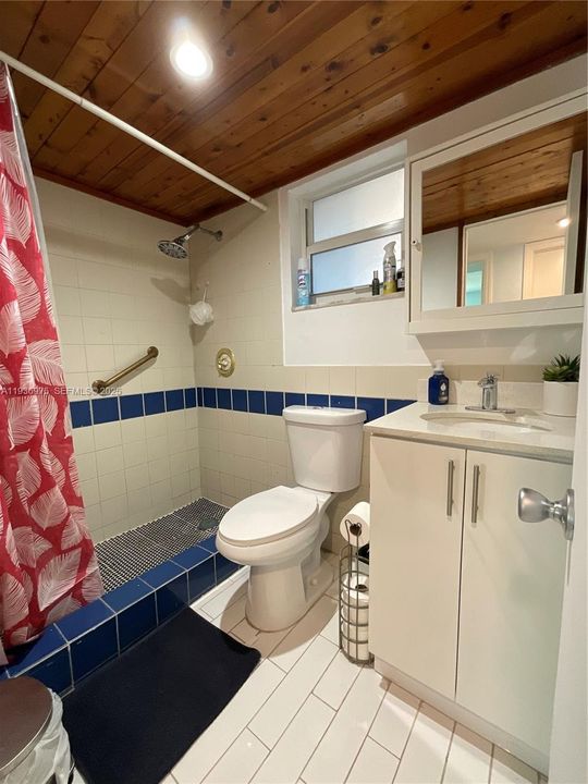 For Rent: $3,150 (3 beds, 2 baths, 1326 Square Feet)