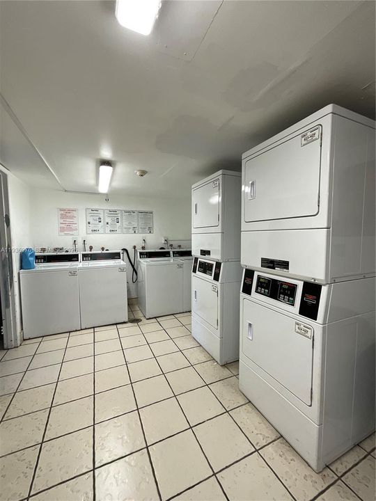 For Rent: $3,150 (3 beds, 2 baths, 1326 Square Feet)