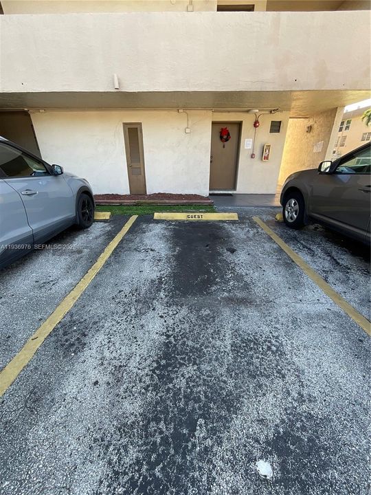 For Rent: $3,150 (3 beds, 2 baths, 1326 Square Feet)