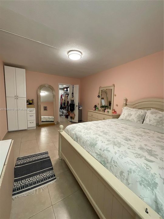 For Rent: $3,150 (3 beds, 2 baths, 1326 Square Feet)