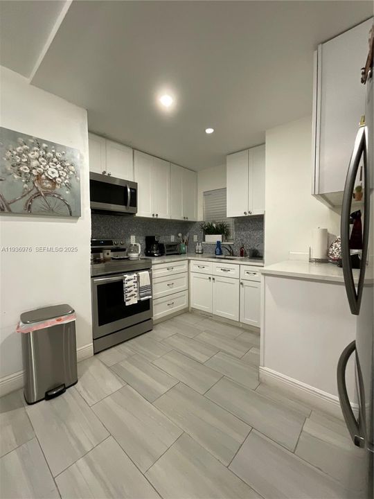 For Rent: $3,150 (3 beds, 2 baths, 1326 Square Feet)