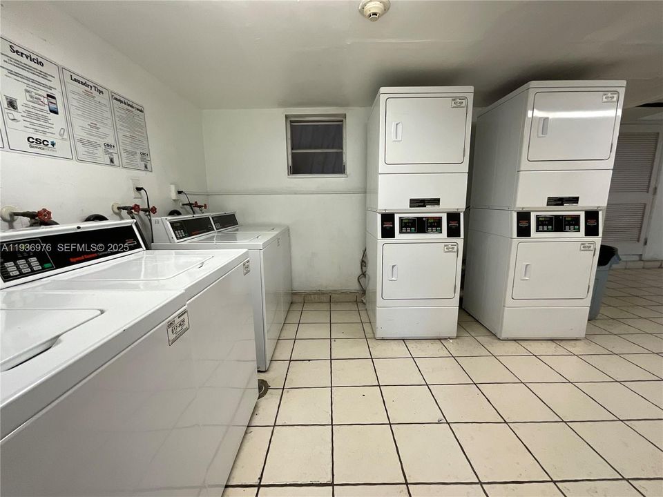 For Rent: $3,150 (3 beds, 2 baths, 1326 Square Feet)